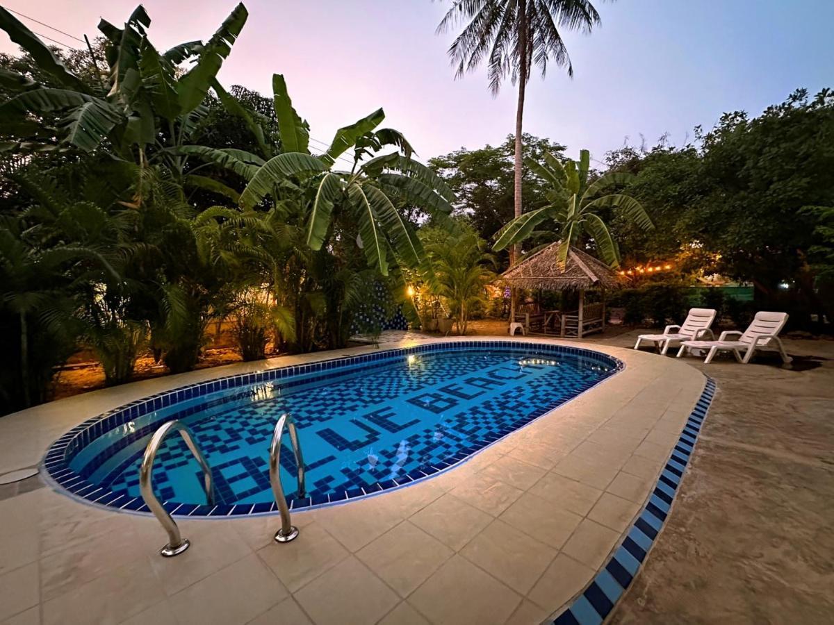 Blue Beach Resort Baanphakrimlay Экстерьер фото